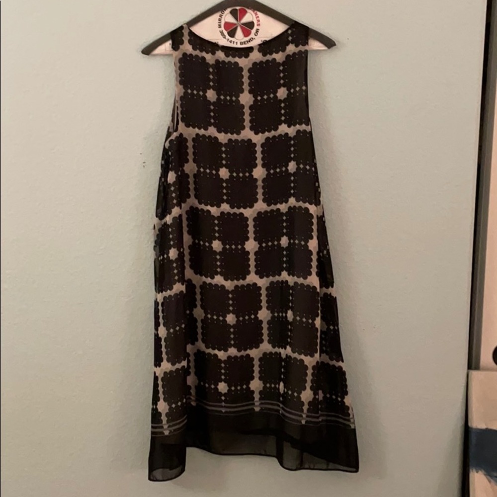 Dress - Picture 4 of 4
